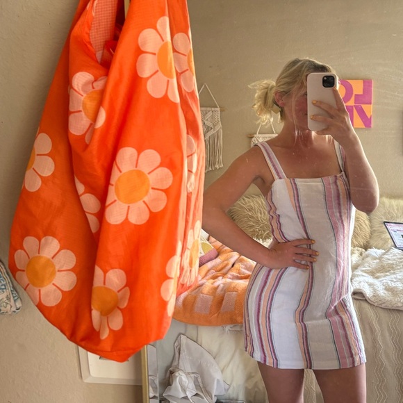 Forever 21 Medium zipper back dress. - Picture 1 of 4